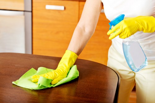Pimlico Carpetcleaning team following PPE and safety procedures